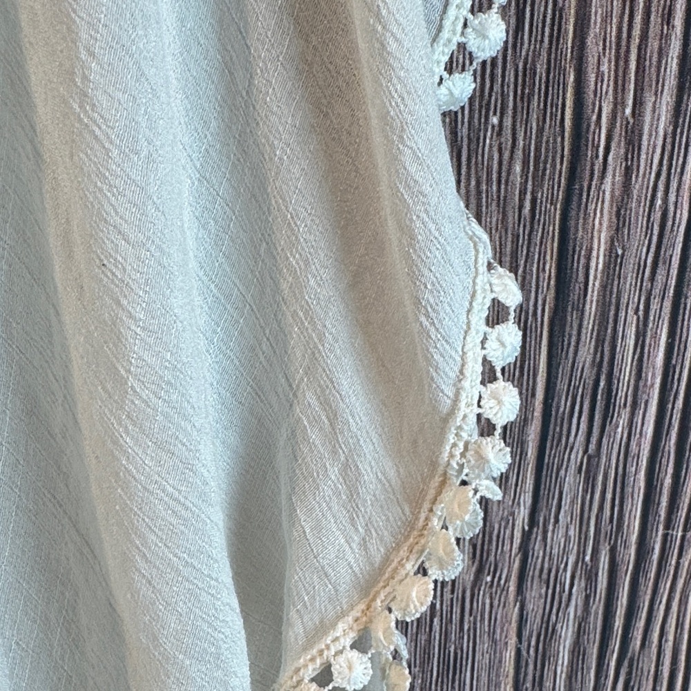 Steve Madden Cream Lace Kimono - Picture 4 of 15